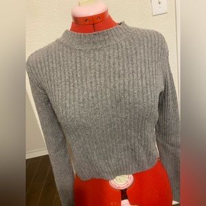 Brandy Melville sweater